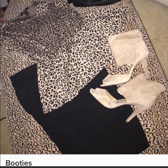 Steve Madden triumph suede bootie 3.75 to 4 inches