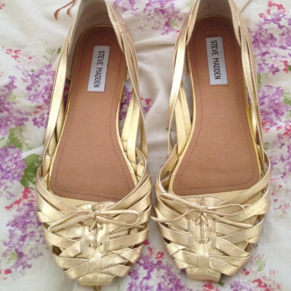 Steve Madden gold flats