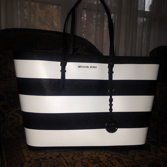 Michael Kors black/white tote