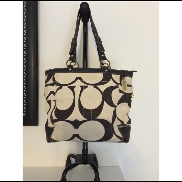 🌟SALE🌟Coach Purse📦📭😊👯👜💜