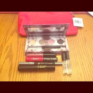Makeup bundle!