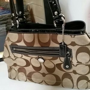 Coach brown basic beauty!