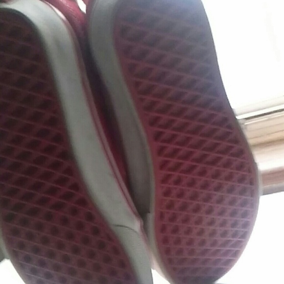 Red vans - Picture 4 of 4