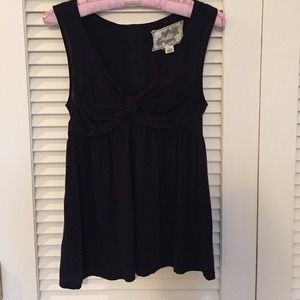 Deletta black top with hook and eye lace back