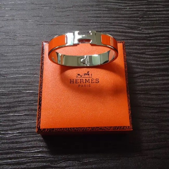 Beautiful designer inspired Hermes bracelet.