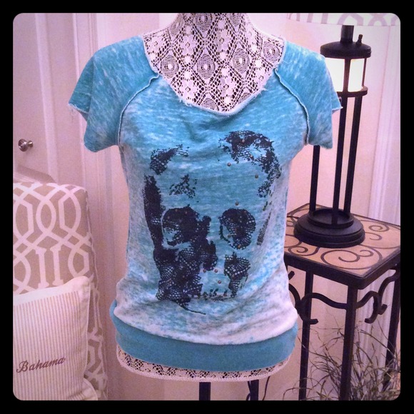 🌟Skull Short Sleeve Lt Wt Sweatshirt