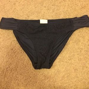 🚨CLEARANCE🚨Abercrombie & Fitch Bikini bottom❤️