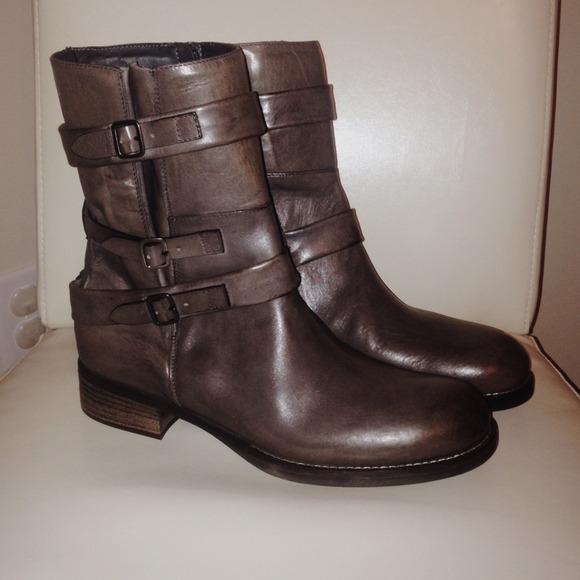 Alberto Fermani genuine leather gray strappy boots