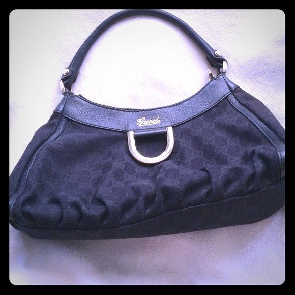 SOLD!!!!Gucci D ring gold hobo purse