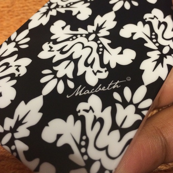 Black and white iPhone 5/5s case - Picture 4 of 4