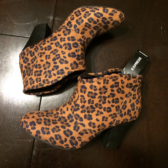 Leopard ankle boots