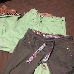 686 snowboarding pants