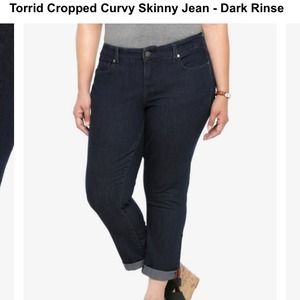 Torrid cropped curvy skinny jeans size 22