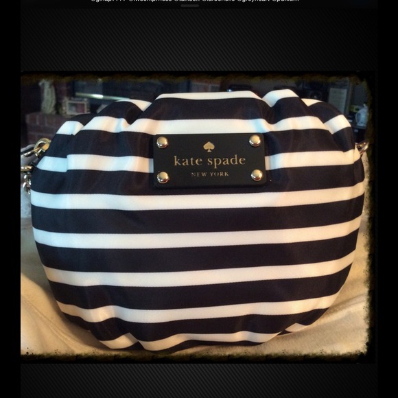 kate spade Handbags - KATE SPADE HANDBAG
