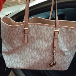 Michael kors tote