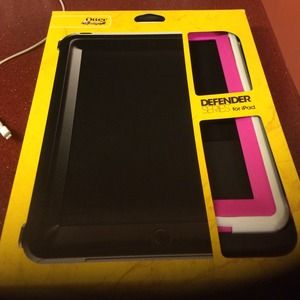 IPAD OTTERBOX DEFENDER SERIES