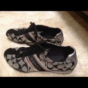 SOLD COACH Jayme Black Shoes SOLD ON THREADFLIP