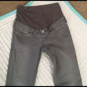 H&M maternity gray skinny jeans
