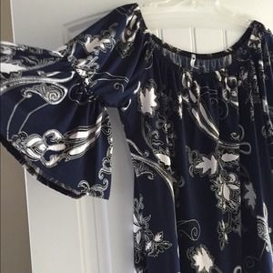 Gorgeous, trendy blouse....