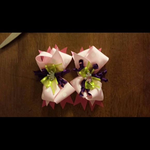 2 bows