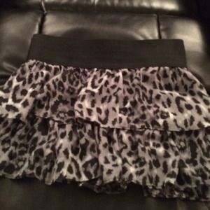 Cheetah print skirt size M