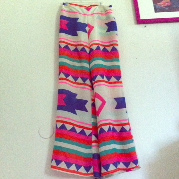 Aztec flare bottom chiffon pants