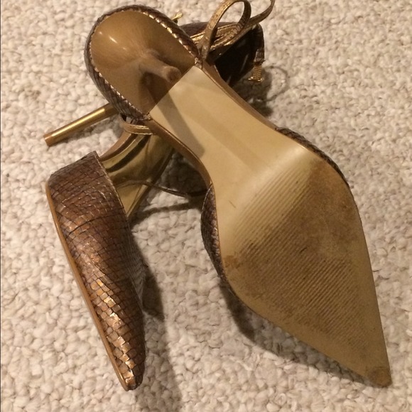 Shoes - Picture 2 of 3