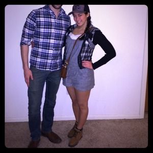 Grey romper / jumper (no sleeves, shorts)