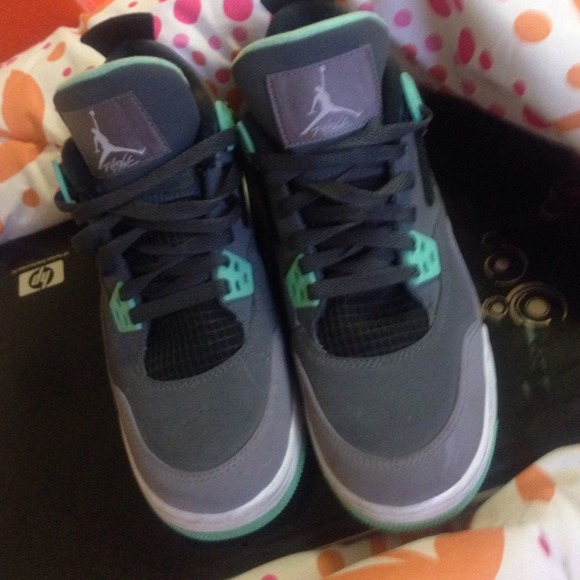 Jordan Green Glows
