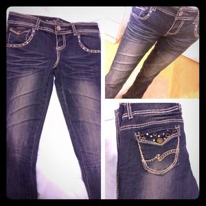 Almost Famous Jeans Size 7