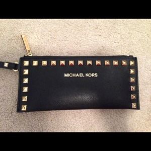 🎀 Sold on Instagram 🎀