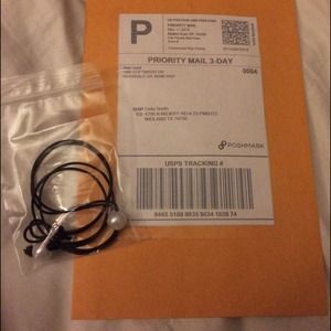 SHIPPING TOMORROW💕