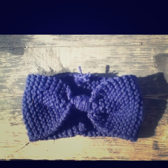 Hand knitted navy blue faux bow headband