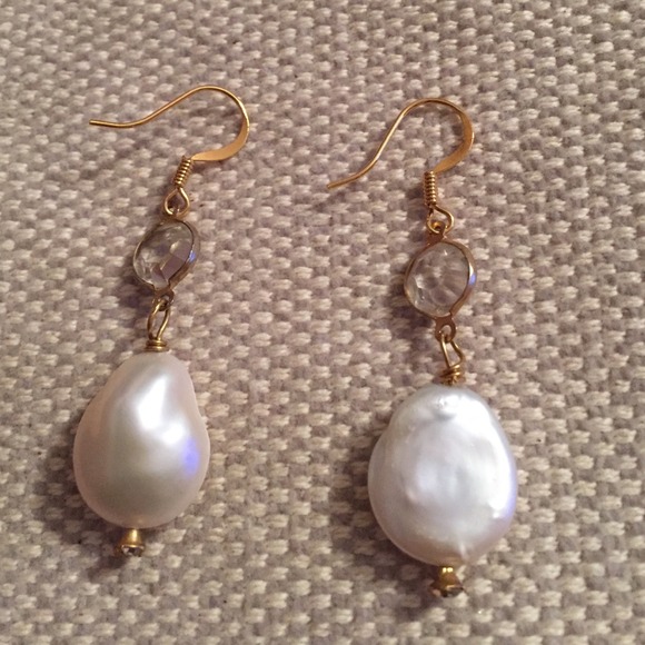 Earrings .. - Picture 3 of 3