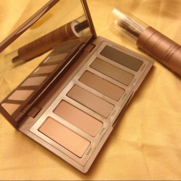 🚫SOLD🚫Urban Decay Naked 2 Basics and double ende - Picture 2 of 4