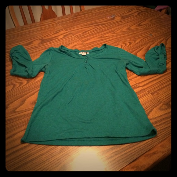 Small Roxy long sleeve shirt