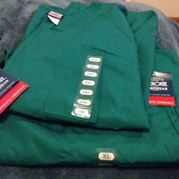 Unused male cherokee scrubs. These could be unisex