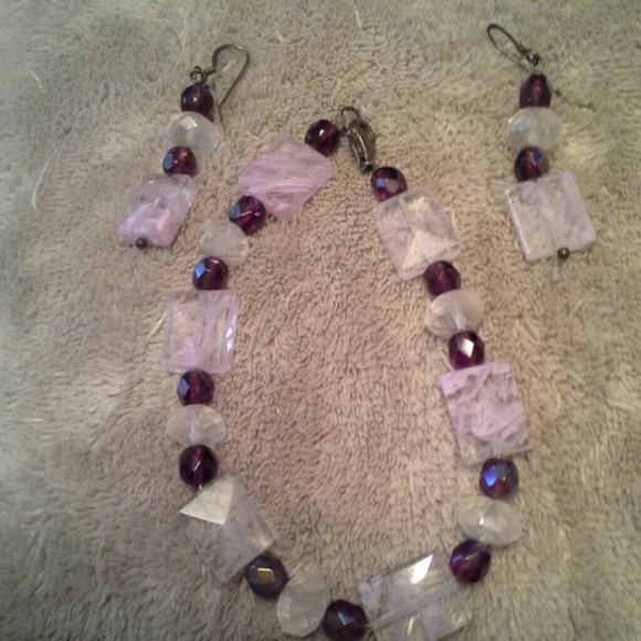 Bracelet and earrings