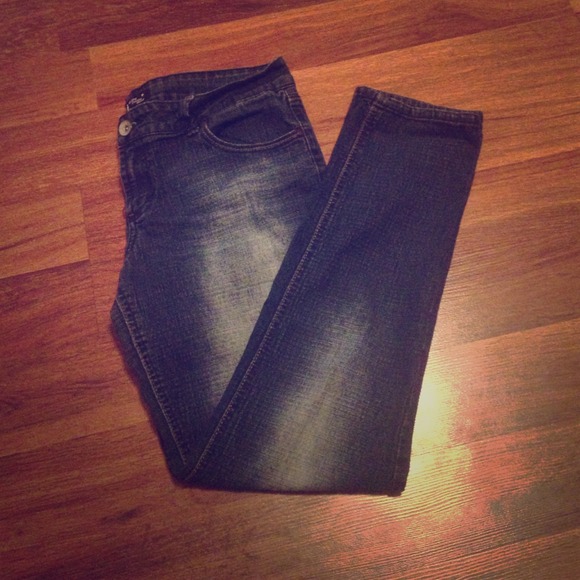 L.e.i Skinny Jeans. Size L-XL