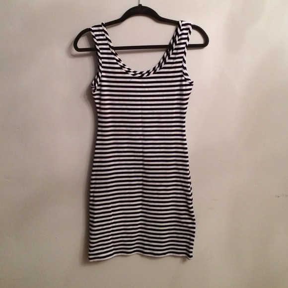 NWT Xhilaration Black & White Striped Dress - Picture 2 of 4