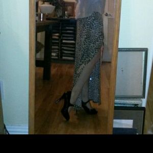 NWTLong Leopard slit skirt-SEXY FAUX WRAP