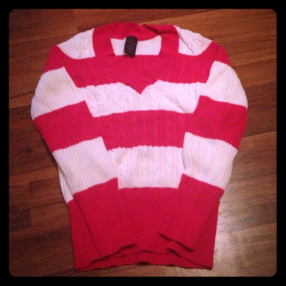 L Faded Glory Pink/White Stripped Sweater