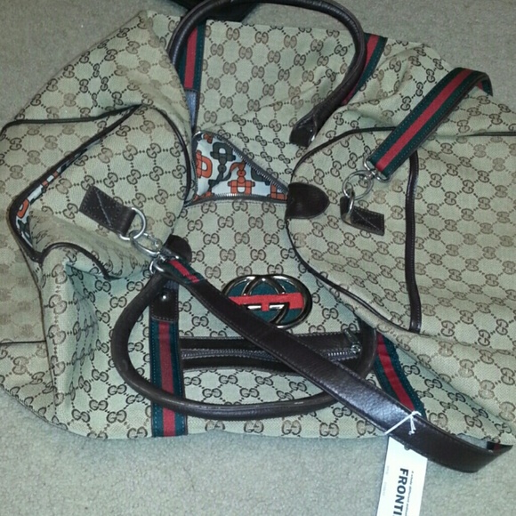 Sale** $20 Travel bag