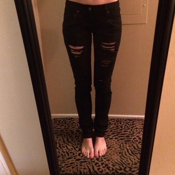 NEW ripped black skinny jeans