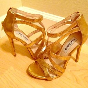 Gold Steve Madden Heels!