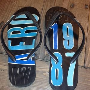 Aeropostale shirts and a pair of flip flops