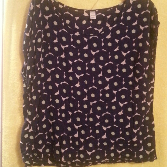 Old navy blue top