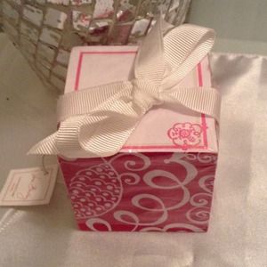 AUTHENTIC VERA BRADLEY MINI NOTE CUBE