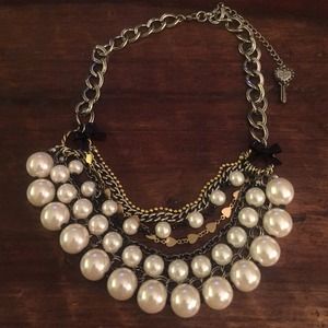 Betsey Johnson fashion necklace