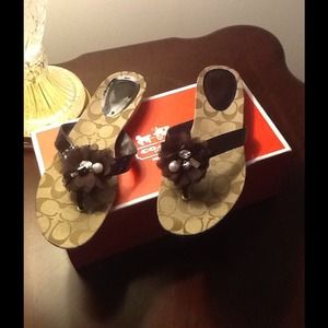 100 % Authentic Coach Flip Flops SALE😄😄😄